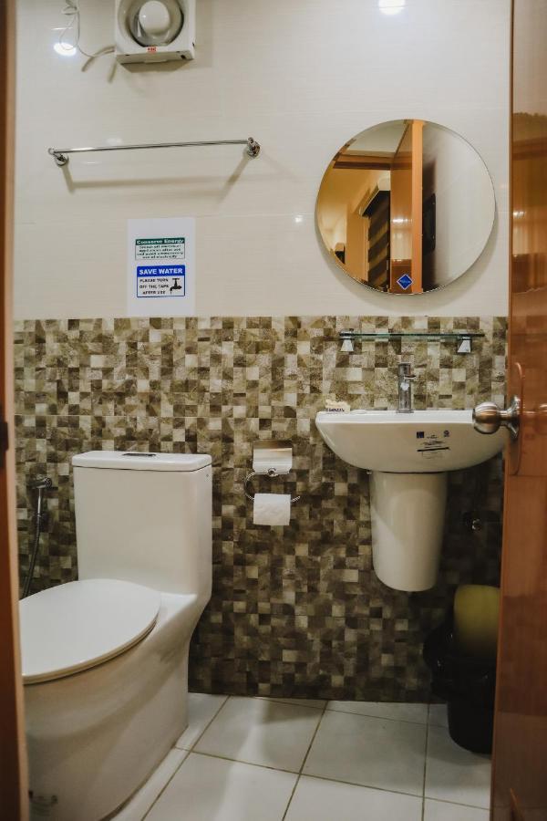 Youhan Beach Resort San Antonio  Ngoại thất bức ảnh