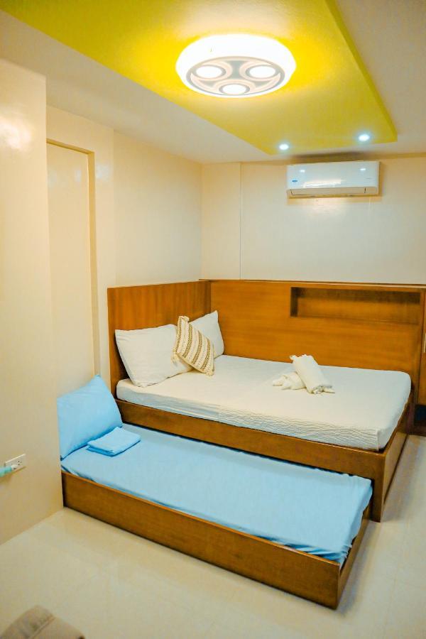 Youhan Beach Resort San Antonio  Ngoại thất bức ảnh