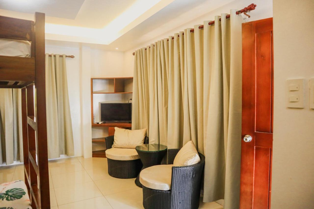 Youhan Beach Resort San Antonio  Ngoại thất bức ảnh